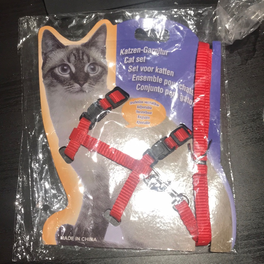 Brand new cat leash